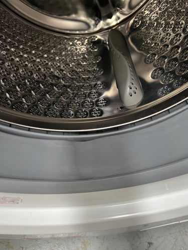 Transportation damaged Westinghouse 9kg/5kg Combo Front Load Washer and Dryer WWW9024M5WA - Second Hand Appliances Geebung